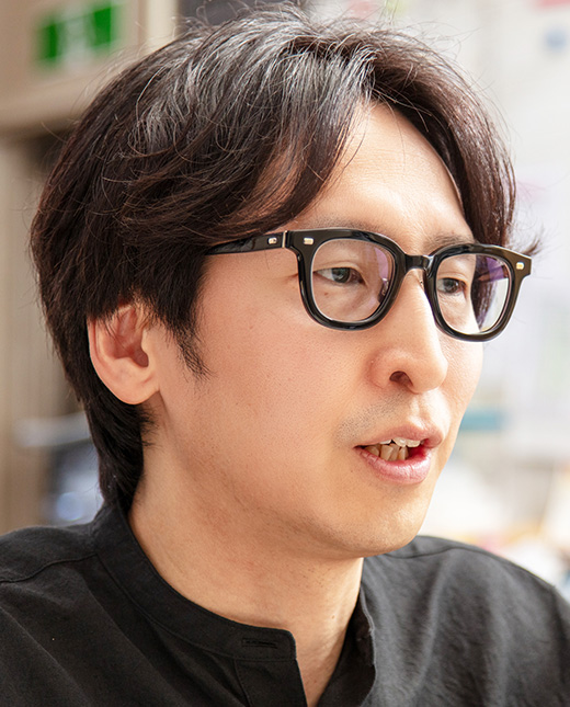 えふ株式会社2課部長 　2000年入社 長谷川 拓也