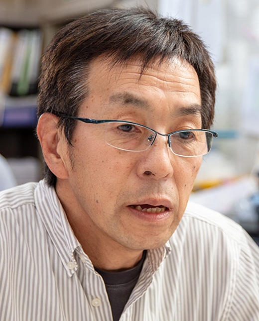 えふ株式会社 工場長 2012入社 目黒良昭